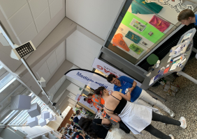 assets/news/Kleine-Messe-an-der-RKS/DE78C6D1-32AA-4B7B-98C0-2F048E9CC8D1.jpeg